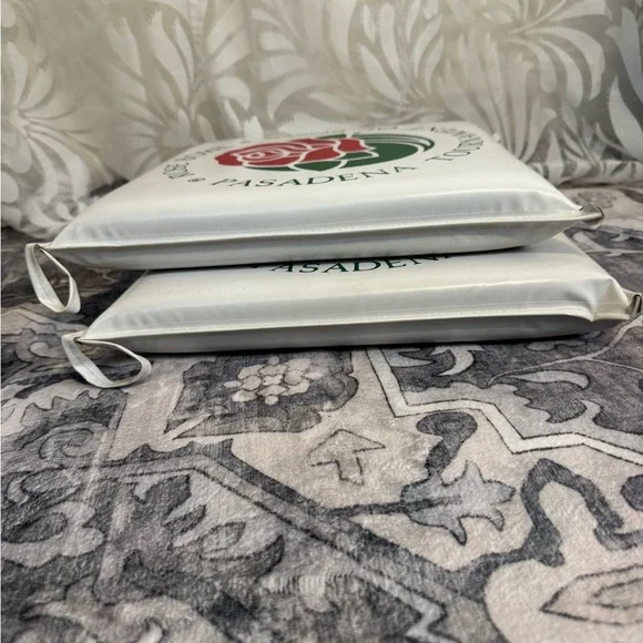 Rose Bowl Tournament of Roses Seat Cushions - Picture 7 of 15